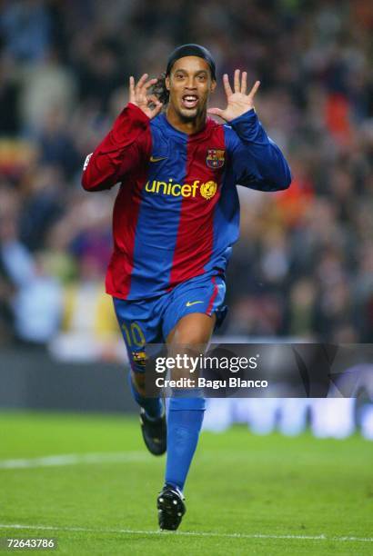 Ronaldinho of Barcelona celebrates his goal during the La Liga match between FC Barcelona and Villarreal at Camp Nou stadium on November 25, 2006 in...