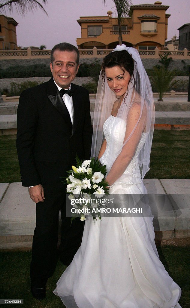 Lebanese actress Noor (L) and Egyptian a