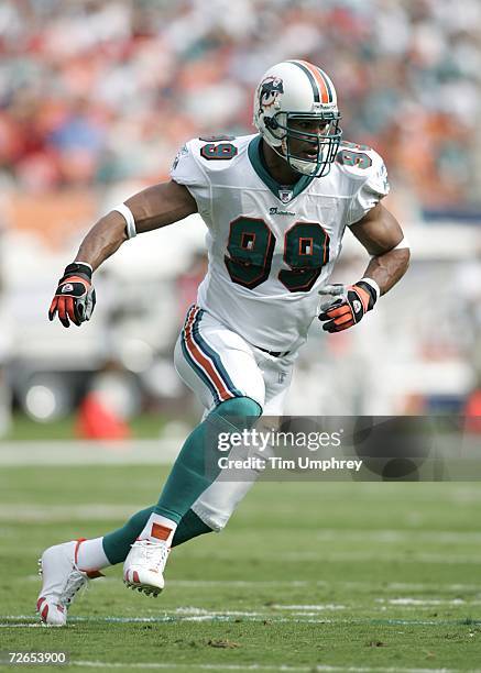 Defensive end Jason Taylor of the Miami Dolphins defends against the Kansas City Chiefs at Dolphin Stadium on November 12, 2006 in Miami, Florida....