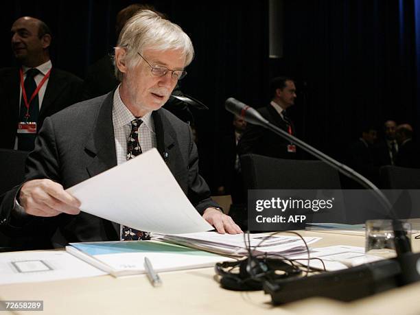 Finnish Foreign Minister Erkki Tuomioja starts the second day round table meeting of the Euro-Mediterranean Conference of foreign ministers in...