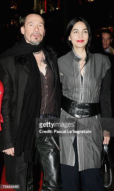 Singer Florent Pagny poses with his wife Azucena during the official Christmas lighting ceremony at The Champs Elysees November 28, 2006 in Paris,...