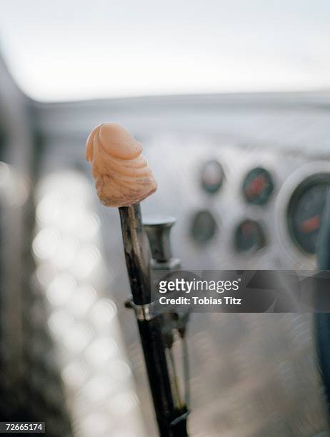 4x4 gearshift with rubber penis on top - penis humour photos et images de collection