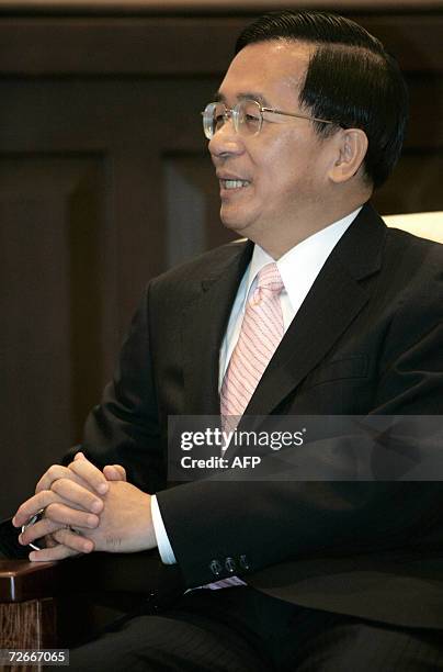 Taiwan President Chen Shui-bian speaks during a meeting with the chairman of the Interchange Association Japan, Reijro Hattori , in Taipei, 29...