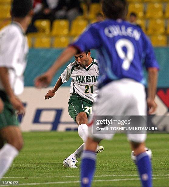 Muhammad Rasool Football 18,095 C21 Stock Photos, High-Res Pictures, and Images - Getty Images