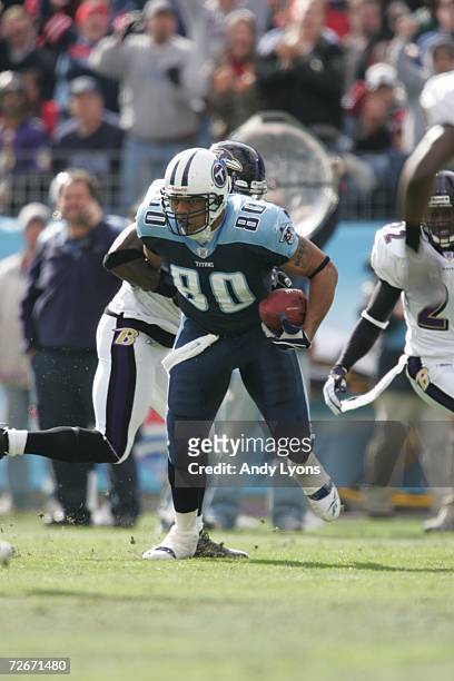 Bo Scaife of the Tennessee Titans runs against the Baltimore Ravens on November 12, 2006 at LP Field in Nashville, Tennessee. The Ravens won 27-26.