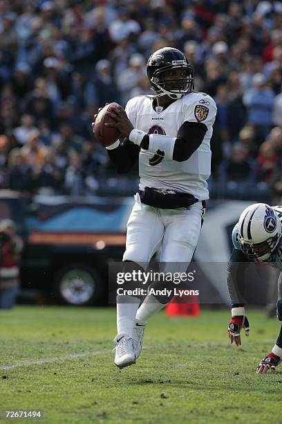 Steve McNair of the Baltimore Ravens passes against the Tennessee Titans on November 12, 2006 at LP Field in Nashville, Tennessee. The Ravens won...