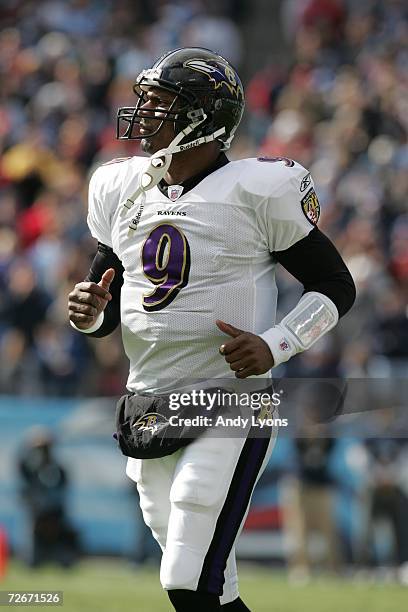 Steve McNair of the Baltimore Ravens looks on against the Tennessee Titans on November 12, 2006 at LP Field in Nashville, Tennessee. The Ravens won...