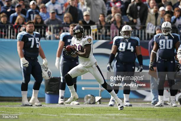 Mark Clayton of the Baltimore Ravens runs after a catch against the Tennessee Titans on November 12, 2006 at LP Field in Nashville, Tennessee. The...
