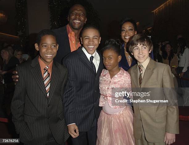 Cast members of "Everybody Hates Chris" actors Terry Crews and Tichina Arnold, Tyler James Williams, Tequan Richmond, Imani Hakim and Vincent...