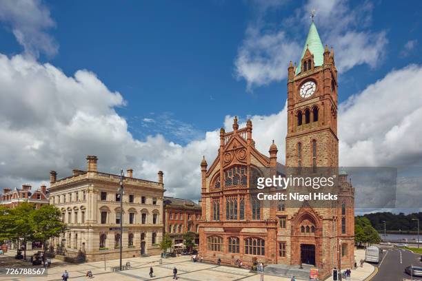the guildhall, derry (londonderry), county londonderry, ulster, northern ireland, united kingdom, europe - city hall stock pictures, royalty-free photos & images