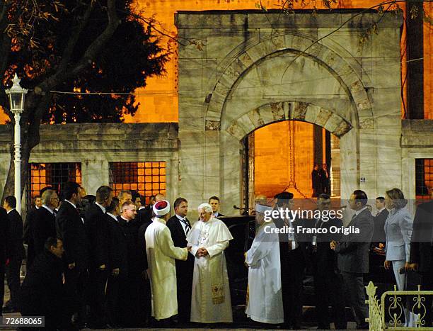 Mustaf C 77 Mufti Of Istanbul Mustafa Cagrici Stock Photos, High-Res Pictures ...
