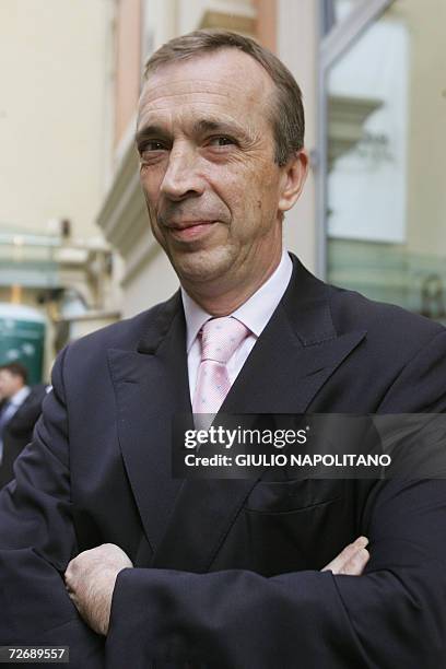 Head of asset Management and Service of BNP Paribas, Alain Papiasse, poses during a meeting in Rome, 01 December 2006.Following the acquisition of...