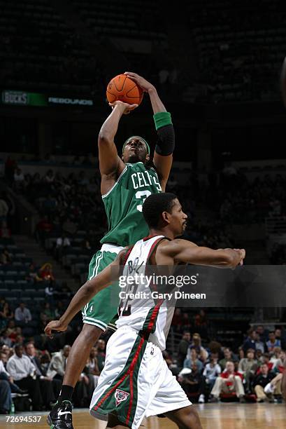 193 Charlie Pierce Photos & High Res Pictures - Getty Images