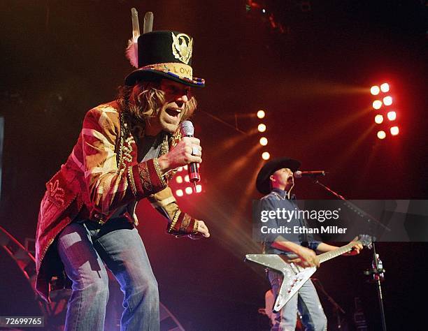 Big Kenny Alphin and John Rich of Big & Rich perform at the Las Vegas Hilton December 1, 2006 in Las Vegas, Nevada. The country music duo is touring...