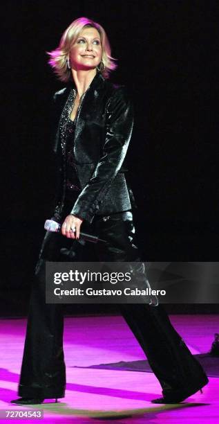 Olivia Newton-John performs at the Carnival Center for the Performing Arts on December 2, 2006 in Miami , Florida.