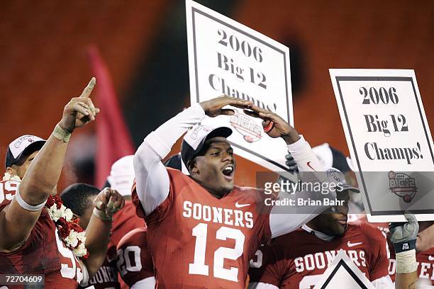 Quarterback Paul Thompson of the Oklahoma Sooners celebrates after winning the 2006 Dr. Pepper Big 12 Championship against the Nebraska Cornhuskers...