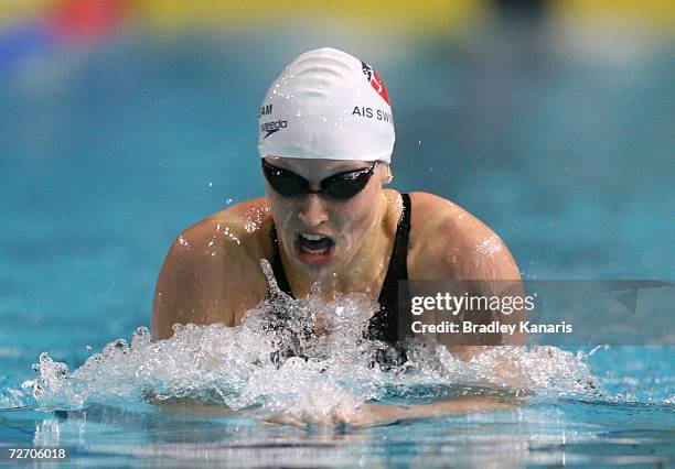 636 Alice Mills Photos & High Res Pictures Getty Images