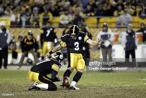 Jeff Reed Kick 327 Pittsburgh Steelers Kicker Jeff Reed Stock Photos, High-Res ...