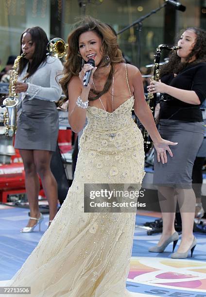 Singer/actress Beyonce Knowles performs on NBC's "Today Show" in Rockefeller Center on December 4, 2006 in New York City.