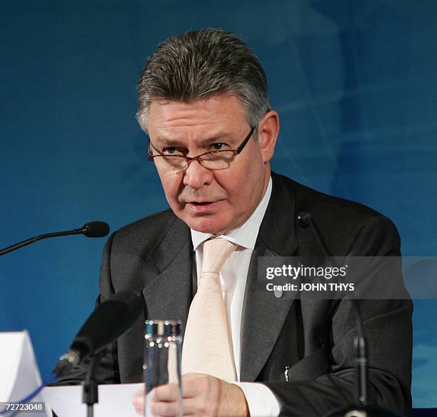 Belgium's Minister of Foreign Affairs Karel De Gucht gives a press conference , 05 December 2006 at the end of the working session of the 14 th of...