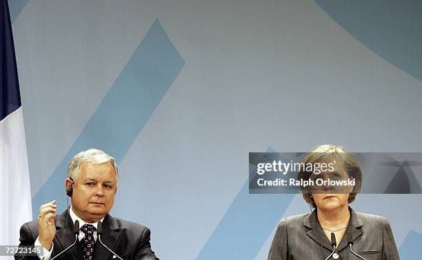 German Chancellor Angela Merkel and Polish President Lech Kaczynski attend a news conference on December 5, 2006 in Mettlach, Germany. During their...