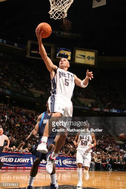 Jason Kidd of the New Jersey Nets shoots against the Dallas Mavericks on December 5, 2006 at Continental Airlines Arena in East Rutherford, New...