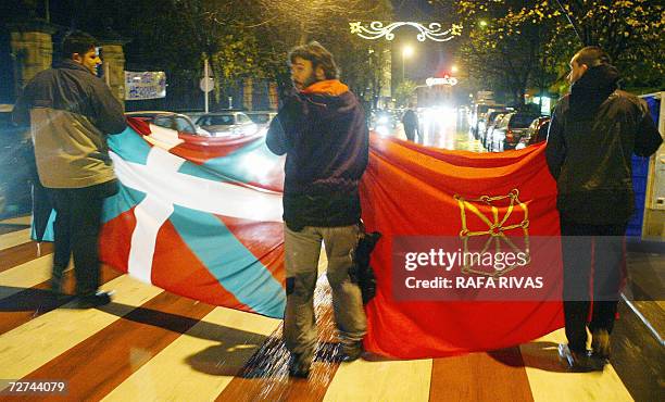 Basque Pritest Navarra Flag Photos and Premium High Res Pictures - Getty Images