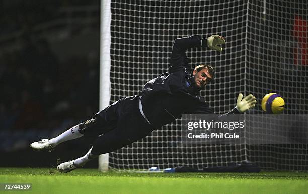 Roy Carroll of West Ham United during the warm up before the match with Wigan during the Barclays Premiership match between West Ham United and Wigan...