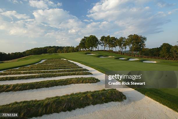 General view of the church pew bunkering on the third hole at Oakmont Country Club, site of the 2007 US Open on September 26, 2006 in Oakmont,...