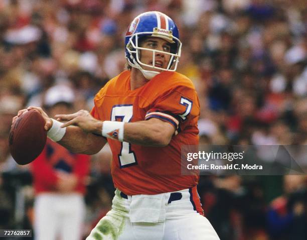 Quarterback John Elway of the Denver Broncos passing against the Washington Redskins in Super Bowl XXII in Jack Murphy Satdium on January 31, l988 in...