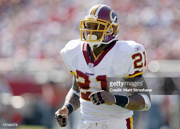 Sean Taylor of the Washington Redskins jogs on the field during the game against the Tampa Bay Buccaneers on November 19, 2006 at Raymond James...
