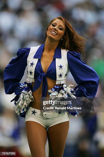 Dallas Cowboys cheerleader performs during the game against the Indianapolis Colts at Texas Stadium on November 19, 2006 in Irving, Texas. The...