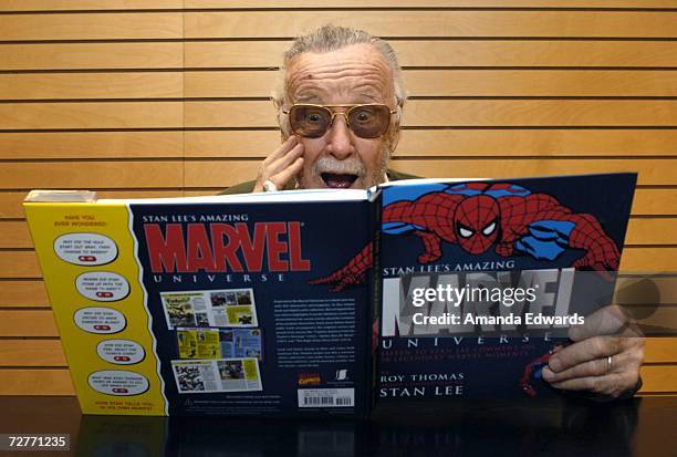 Comic book legend Stan Lee poses before signing copies of "Amazing Marvel Universe" at Barnes & Noble on December 7, 2006 in Santa Monica, California.