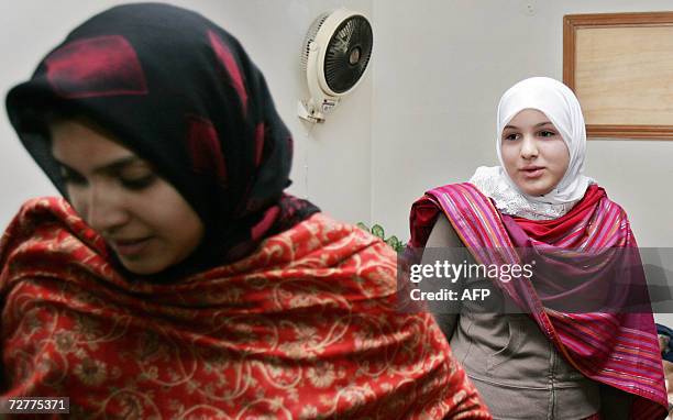 Mam Rabia Rana Rabia Khalid Photos and Premium High Res Pictures - Getty Images