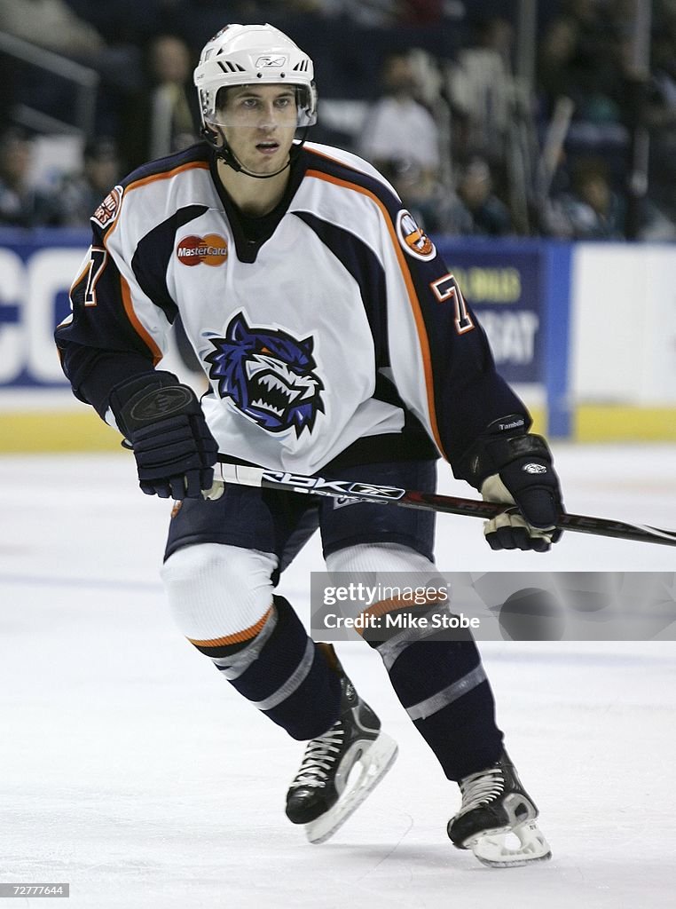 Worchester Sharks v Bridgeport Sound Tigers