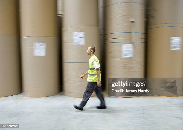 Worker Using Under Paper 1,032 Paper Making Process Stock Photos, High-Res Pictures, and Images ...
