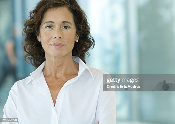 businesswoman, portrait - white blouse imagens e fotografias de stock