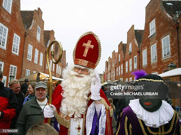 Zwarte Piet Photos And Premium High Res Pictures Getty Images Zwarte Piet Photos And Premium High Res Pictures Getty Images