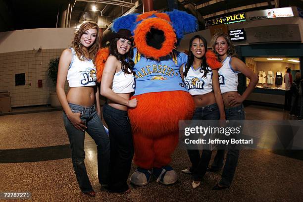 261 Bakersfield Jam Mascot Stock Photos, HighRes Pictures, and Images