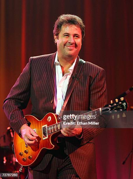 Country music artist Vince Gill performs at the Las Vegas Hilton December 9, 2006 in Las Vegas, Nevada. Gill is touring in support of his four-CD set...
