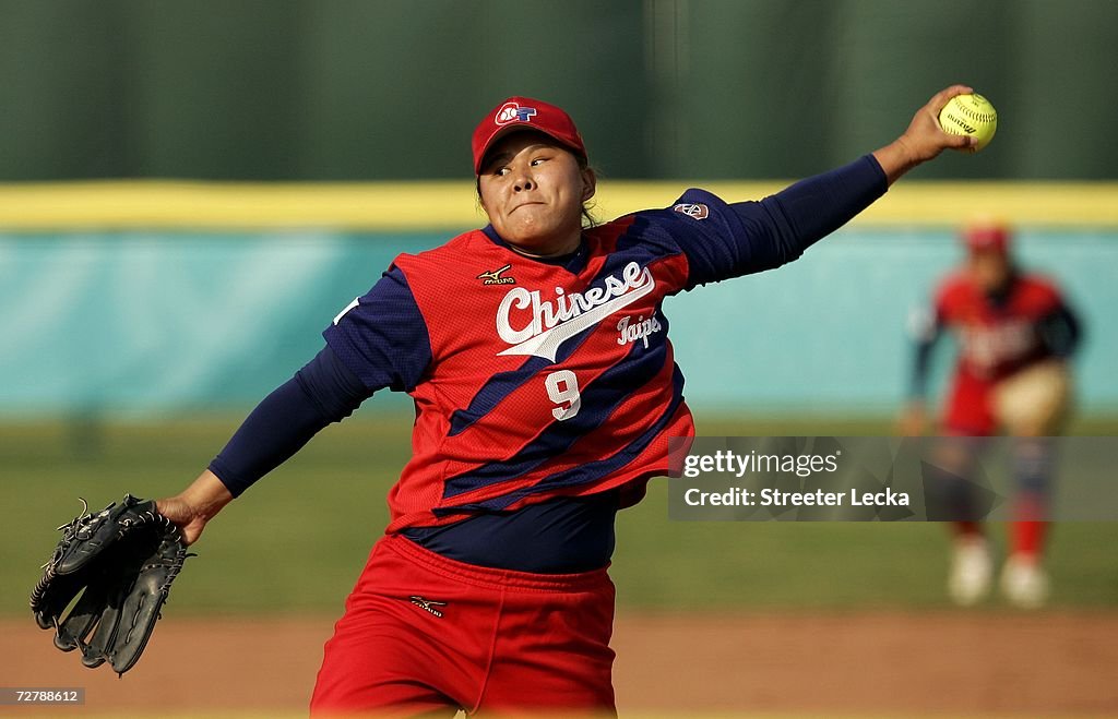 15th Asian Games Doha 2006 - Softball: Chinese Taipei v North Korea