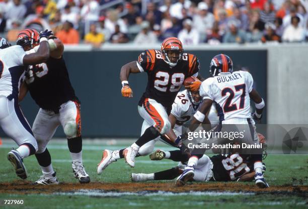 Corey Dillon of the Cincinnati Bengals rushes 278 yards to set the Single Game Rushing Record during the game against the Denver Broncos at the Paul...