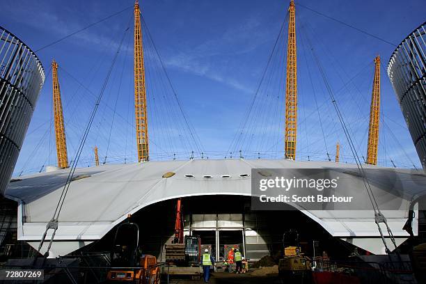 O2 Construction 59 Construction Continues On O2 Events Venue Stock Photos, High-Res ...