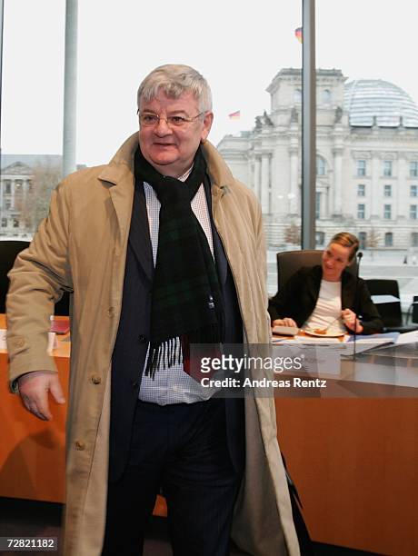 Former German Foreign Minister Joschka Fischer arrives at an opening session of Bundestag hearings on Germany's Iraq war involvement and related...