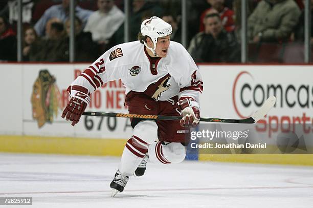 Josh Gratton of the Phoenix Coyotes skates against the Chicago Blackhawks during the NHL game on December 7, 2006 at the United Center in Chicago,...