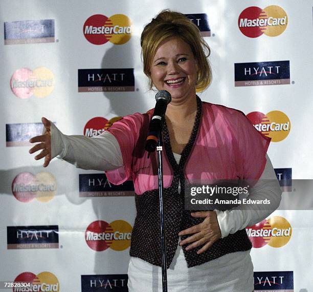 Comedian Rhea The Caroline Rhea Show Photos and Premium High Res Pictures - Getty Images