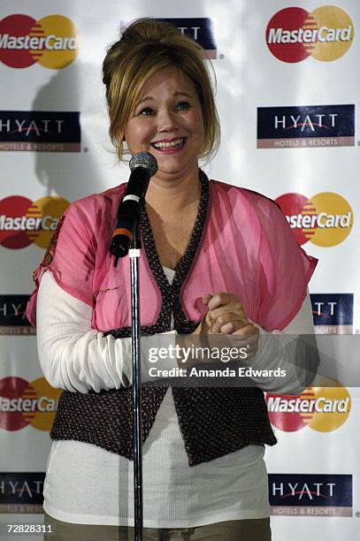Comedian Rhea The Caroline Rhea Show Photos and Premium High Res Pictures - Getty Images