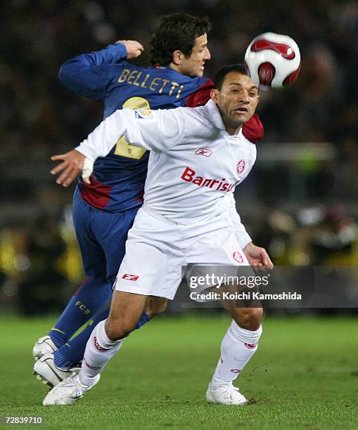 Iarley of Sport Club Internacional in action during the final of the FIFA Club World Cup Japan 2006 between Sport Club Internacional and FC Barcelona...