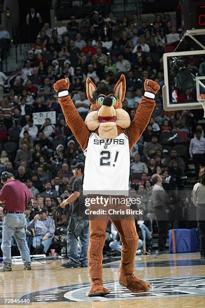 Spur mascot Coyote entertains the crowd during a break in the NBA game between the Sacramento Kings and the San Antonio Spurs on December 2, 2006 at...