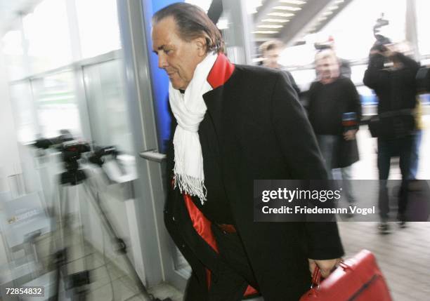 Juergen Hunke arrives at the general meeting of Hamburger SV at the AOL Arena on December 20, 2006 in Hamburg, Germany.